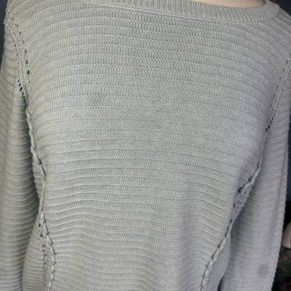 WHITE + WARREN Light Blue Sweater. Sz M. Gorgeous and Unique elaborate Design - Picture 4 of 9